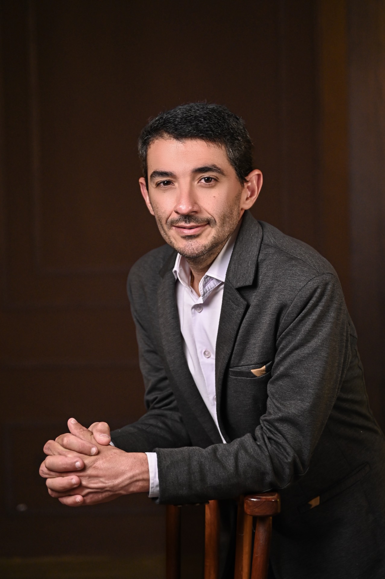 Dr. Ricardo Wathson